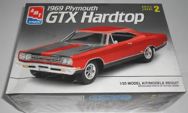 AMT 1969 Plymouth GTX Hardtop 1:25