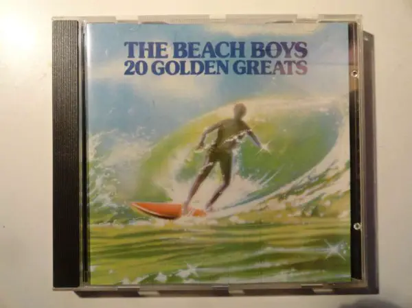 CD : KISS COVER : THE BEACH BOYS: 20 Golden Greats