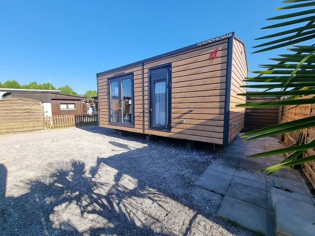 Mobil-Home Lodge 61 (5.55 x 4.00m) auf Parzelle am Bielersee