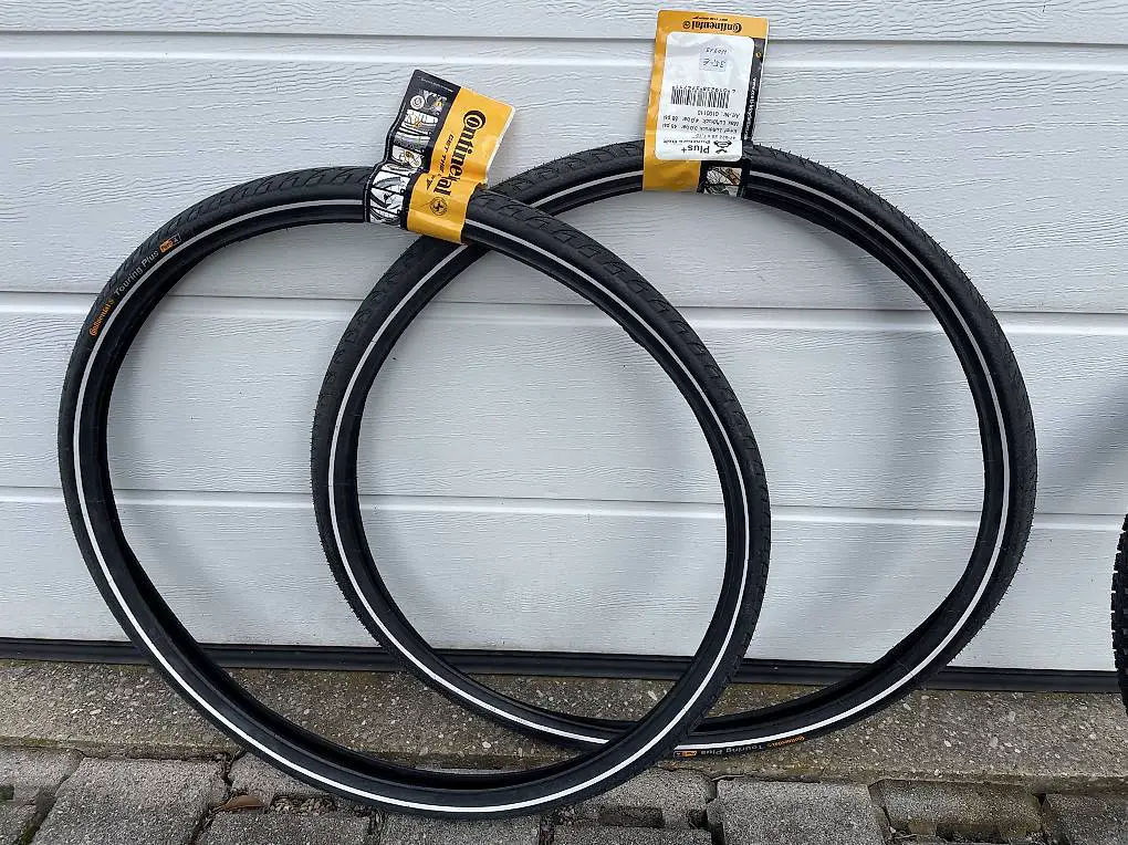 Neue Continental Touring Plus Pneu Reifen