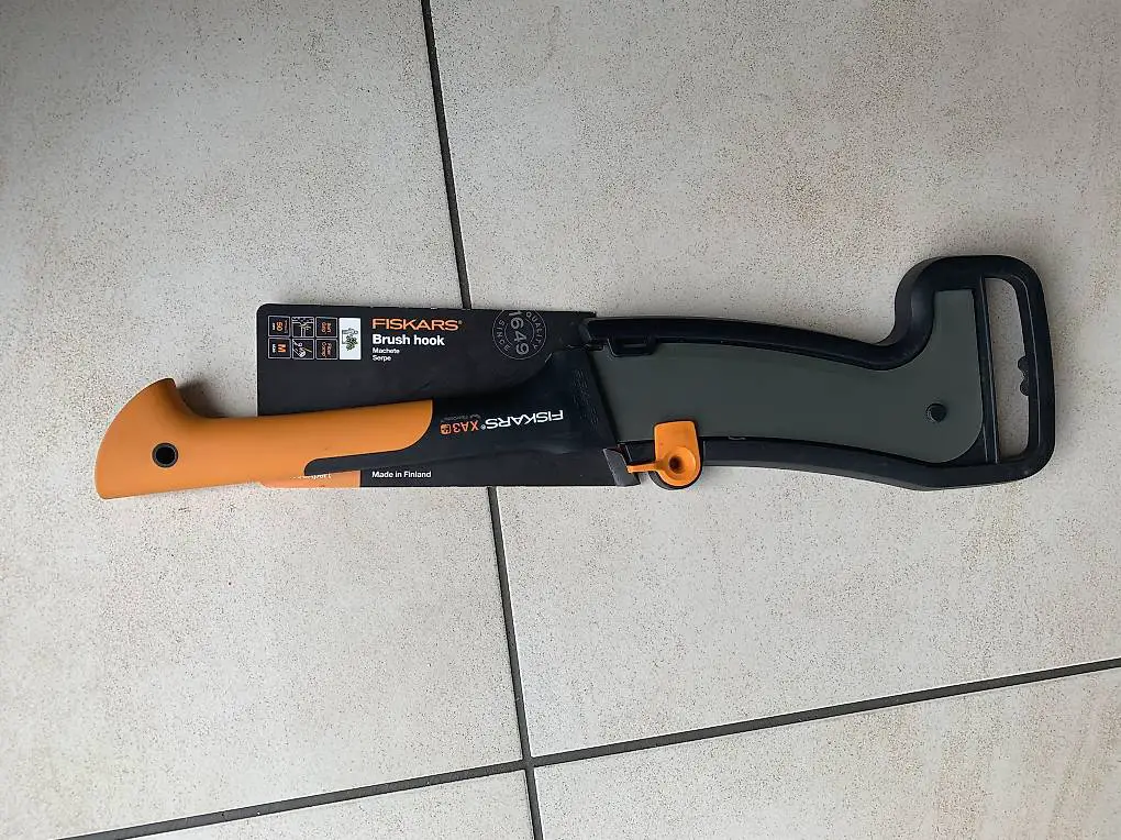 Machete/Beil der Marke Fiskars