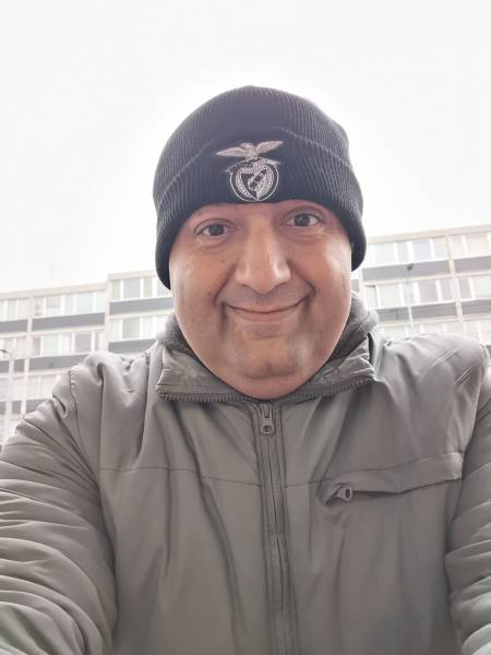 Homme célibataire recherche relation sérieuse