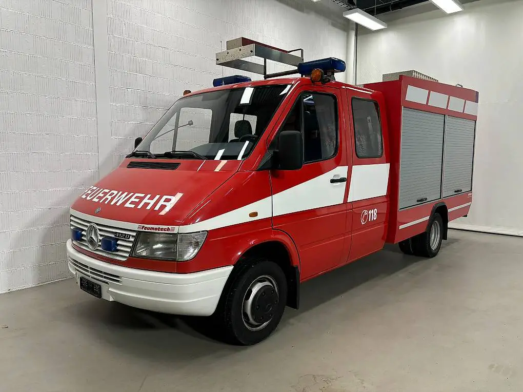 Mercedes-Benz 412 D Ex. Feuerwehr mit Standheizung