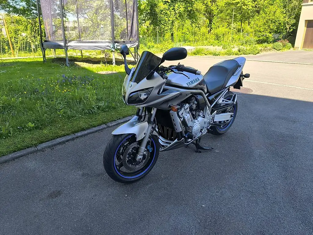 Yamaha FZS 1000 Fazer