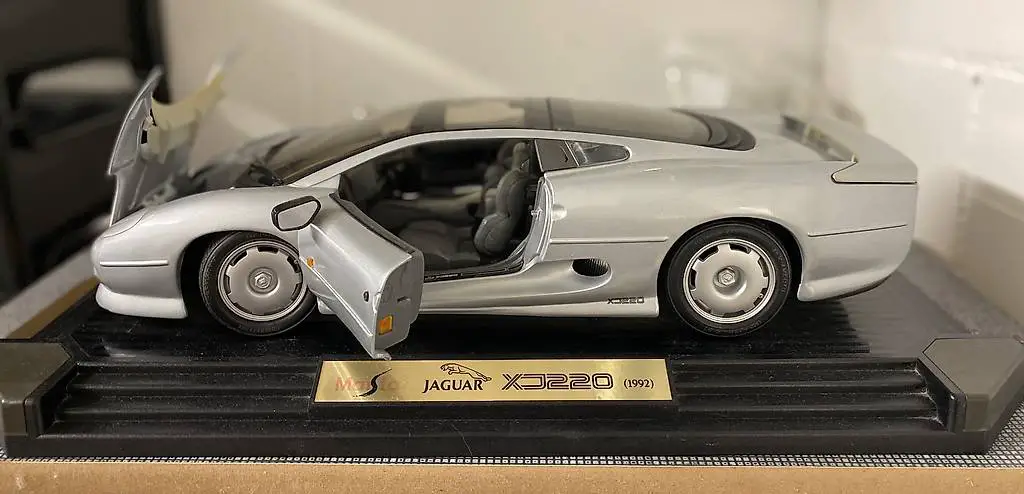 Modellauto Jagur XJ220 (Jg. 1992)