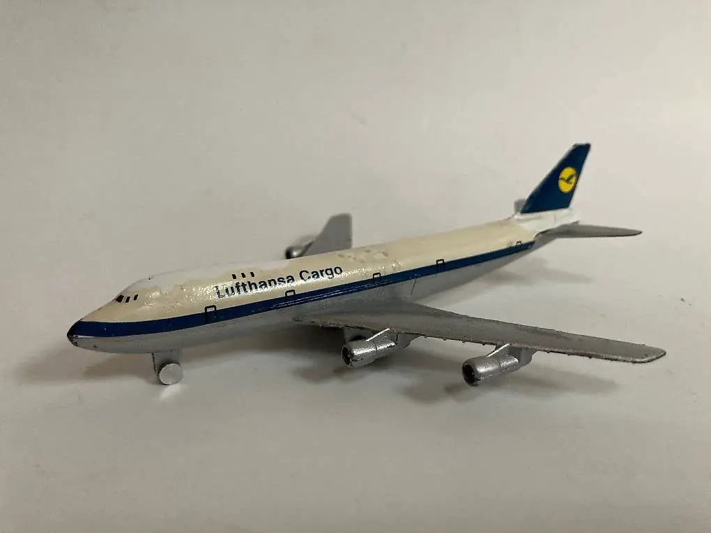 Lufthansa Boeing 747 Cargo Modell "Schuco" Metall