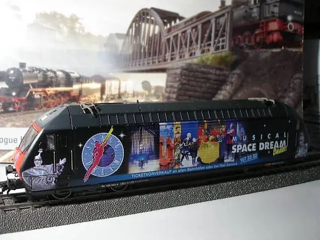 Märklin HO 34634 SBB Re 460 033-4 Space Dream mit Ovp