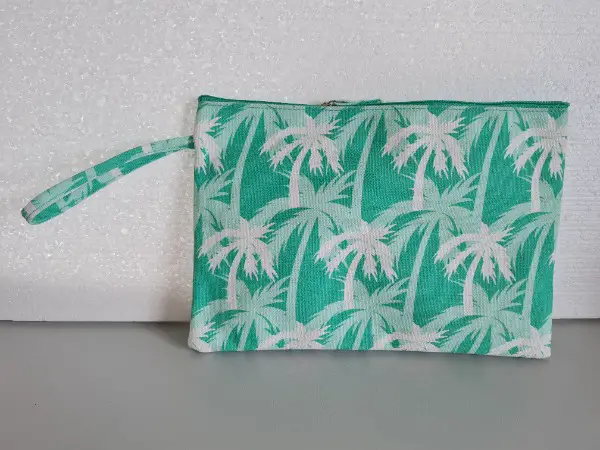 Kulturbeutel grün weiss