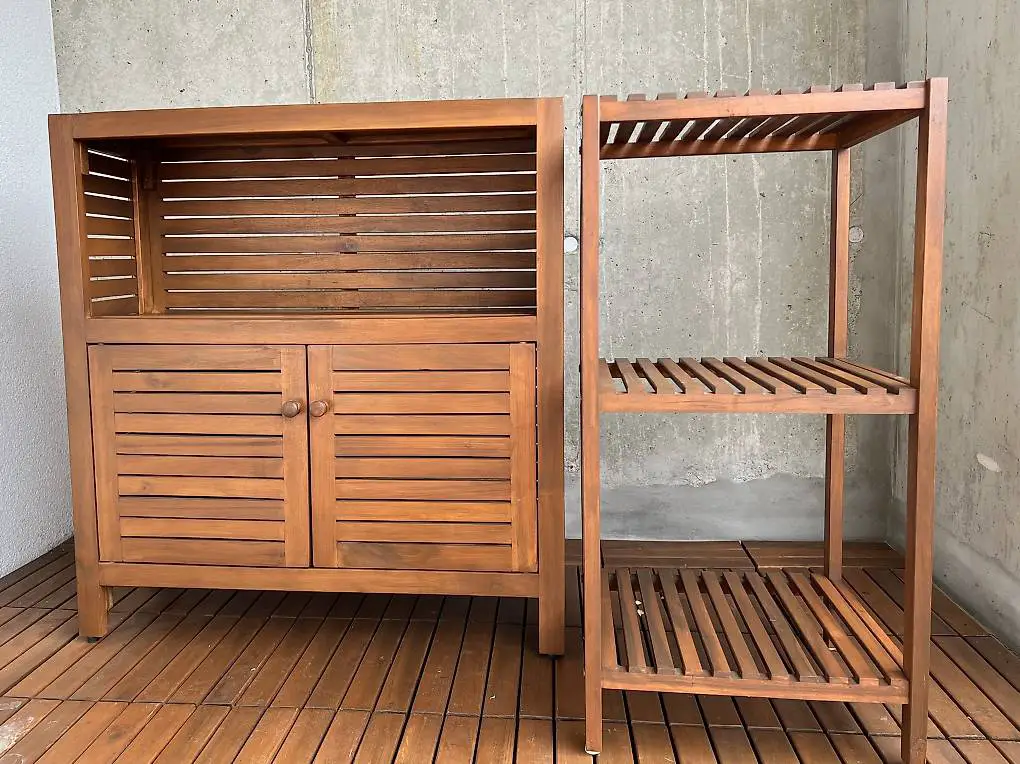 Balkon- Schrank & Regal, guter Zustand