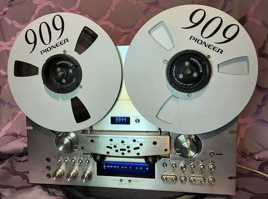 Pioneer RT-909 Tonbandgerät in Silber mit grossen Aluspulen