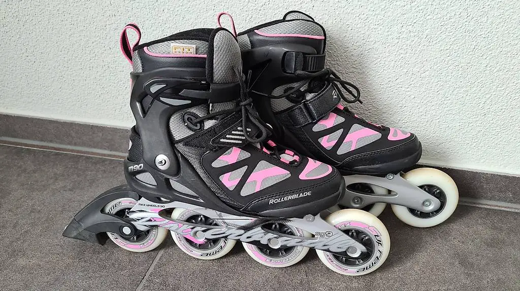 Inline Scates Macroblade 90 W, NEU