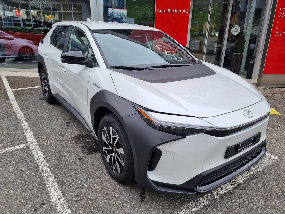 toyota bz4x style 71,4 kwh 4wd