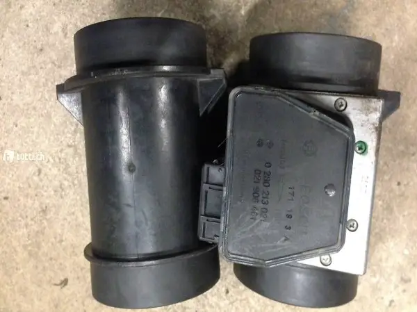 Luftmassenmesser VW Golf Vento Corrado Passat Sharan VR6
