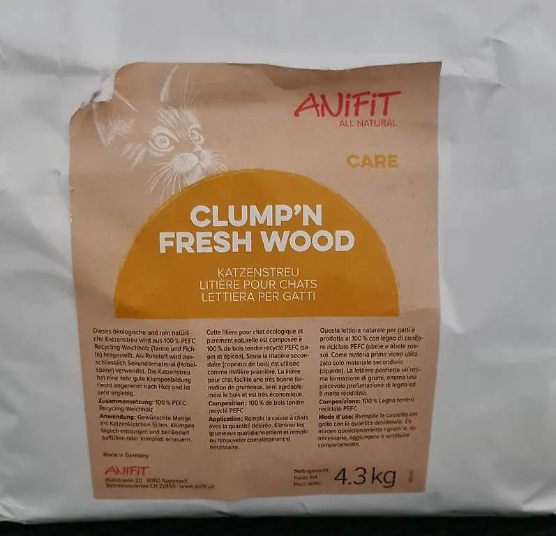 Katzenstreu aus Holz 2x 4.3 Kg, ungeöffnet