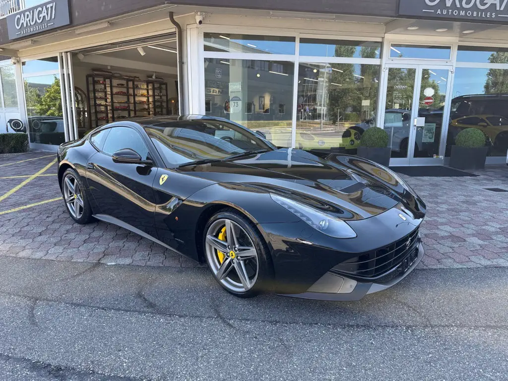 FERRARI F12 Berlinetta