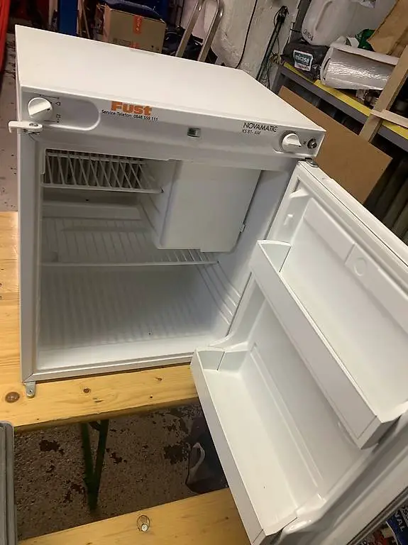 Réfrigérateur 12v 220v et gaz