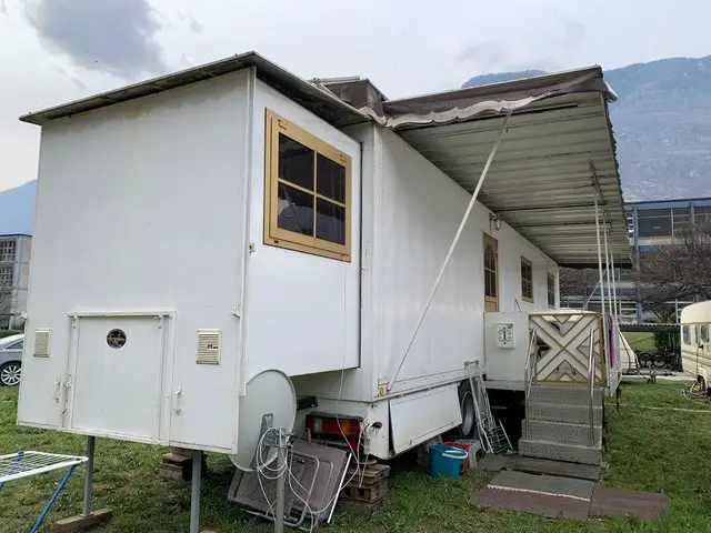 sommer, sg 100 wohnanhänger - ihr neues zuhause, wohnmobil / wohnwagen