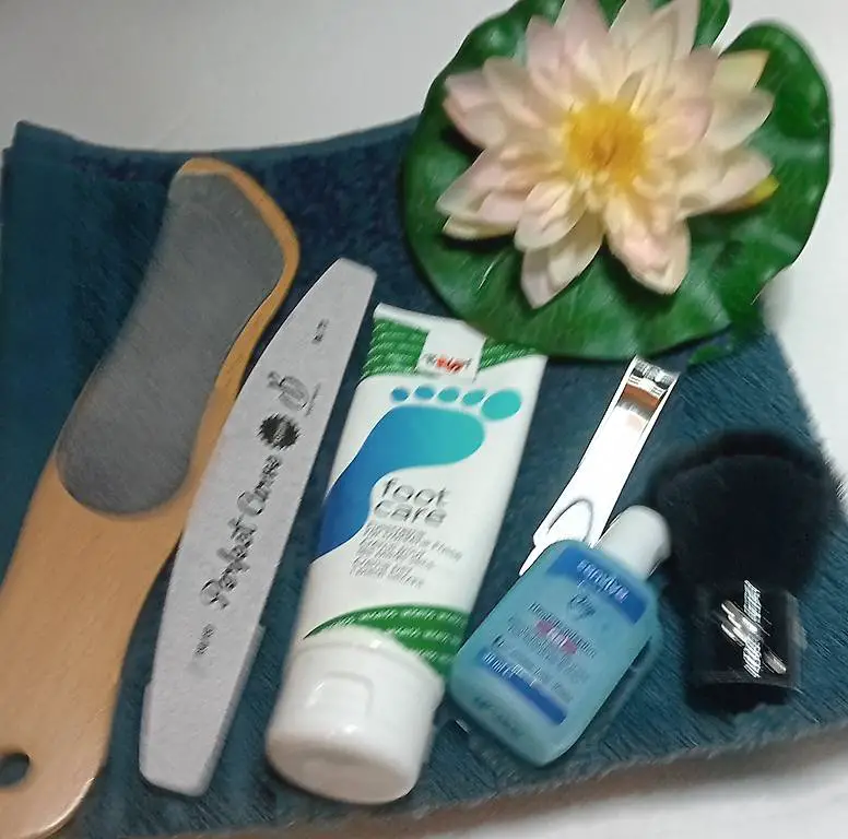 J"offre la pedicure la region de Neuchatel