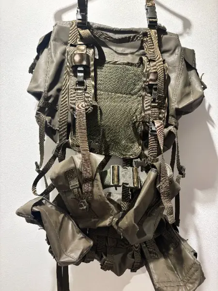 gte grundtrageeinheit kampfweste schweizer armee 90