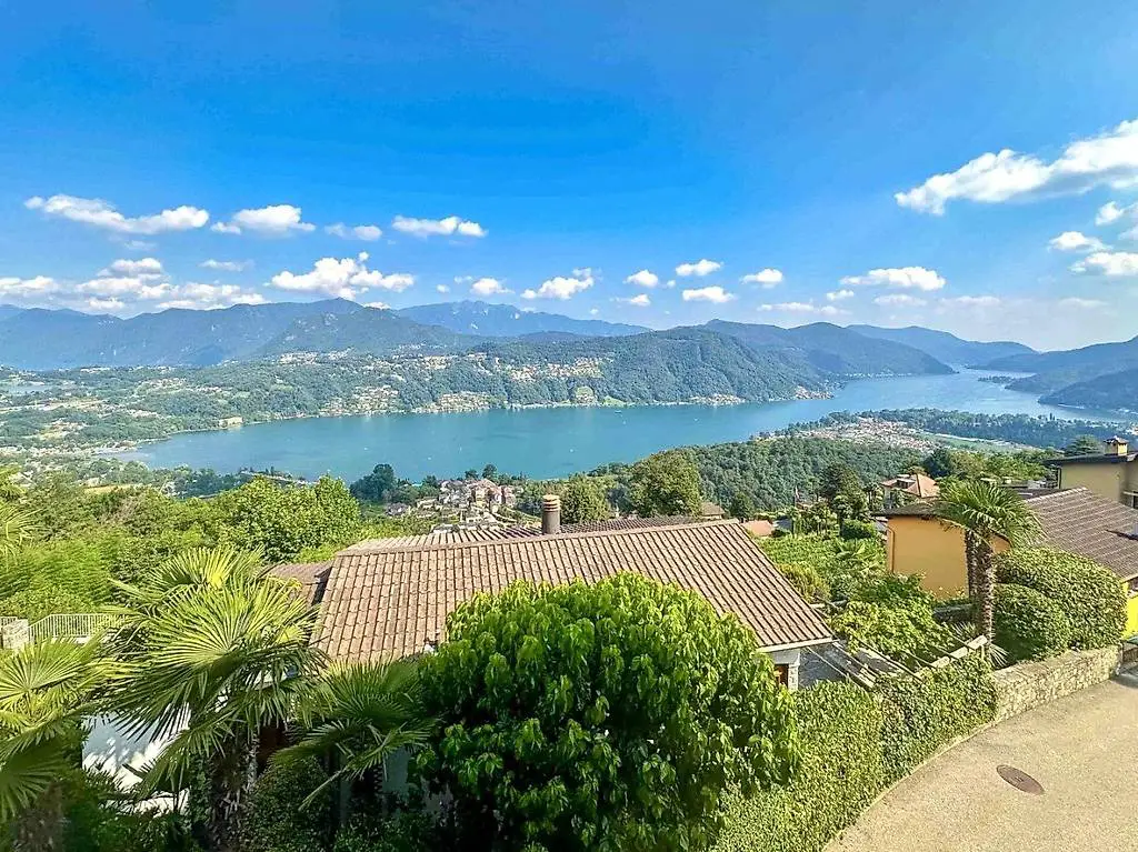 2-Fam-Haus mit Seeblick / casa bifam. vista lago