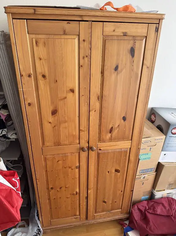 Schrank zu verschenken