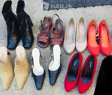 7 Paar Schuhe