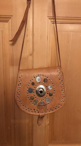 neuwertige leder tasche crossbody
