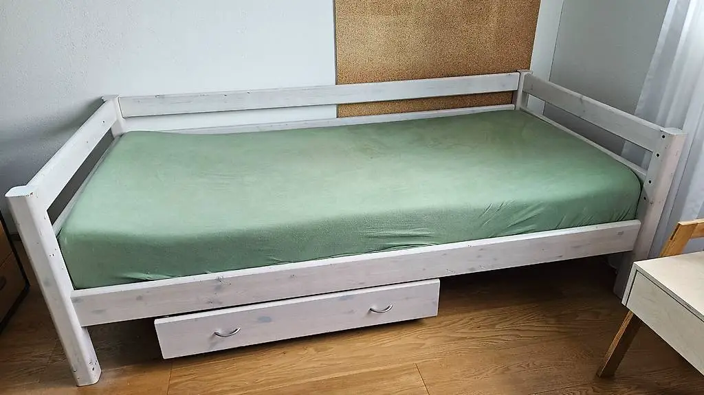 FLEXA-Bett 90x200 inkl. Spielzeugschublade