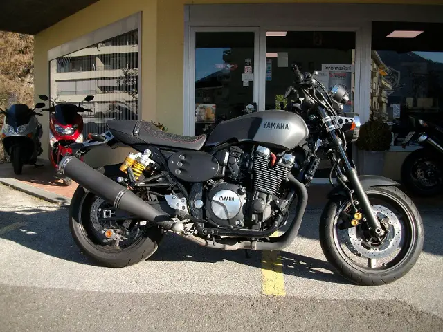 yamaha xjr 1300