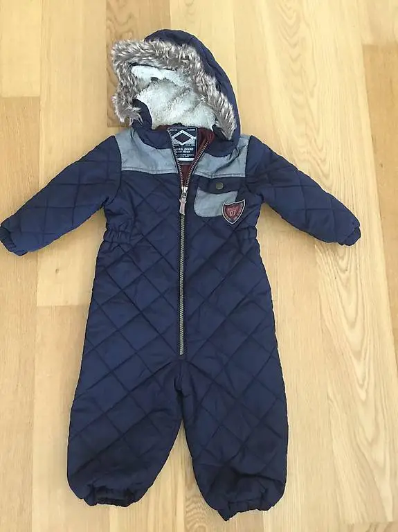 Schneeanzug 12-18 mths