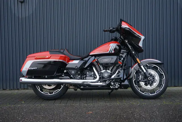 harley-davidson flhxse 1977 cvo street glide 121