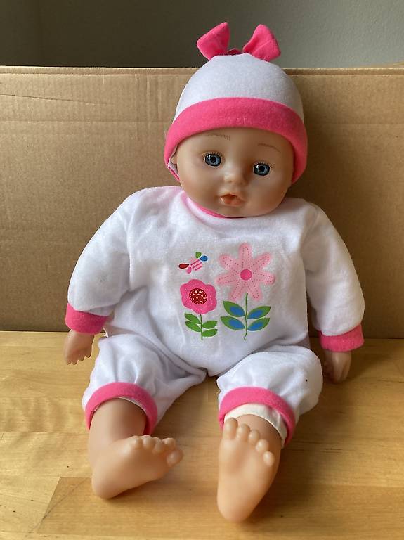 Süsse Babypuppe