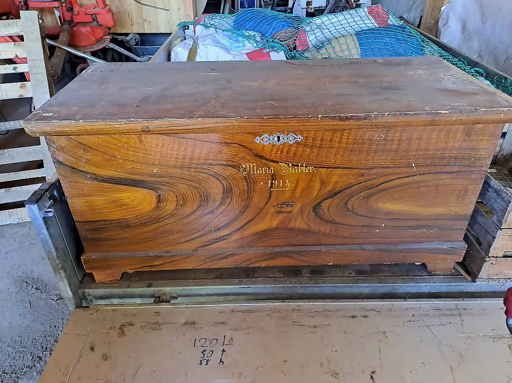 alte Truhe 1914 Maria