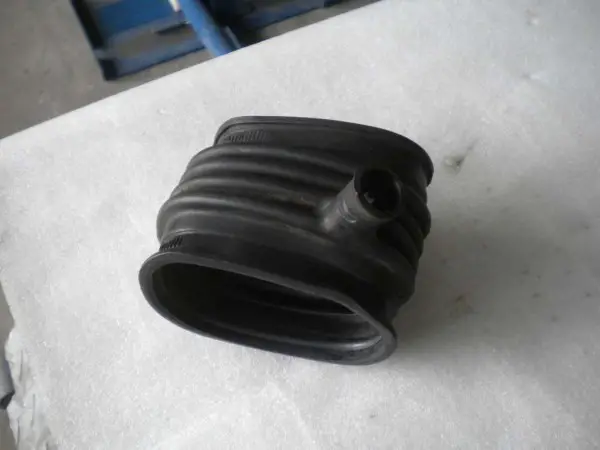 VW MK1,1.8,Golf,Jetta,Sci,manchon d"air d"origine d"occasion