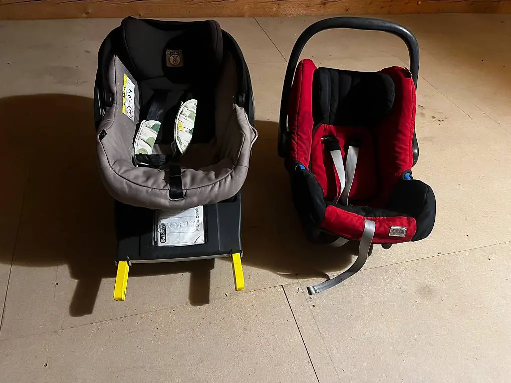 Babyschale, 2 Stück oder auch Einzeln