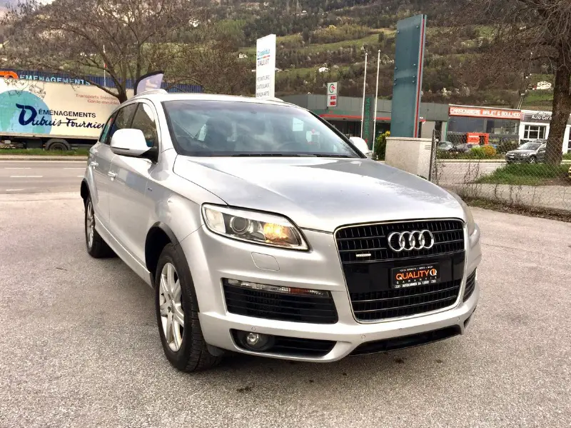 AUDI Q7 3.0 TDI quattro tiptronic