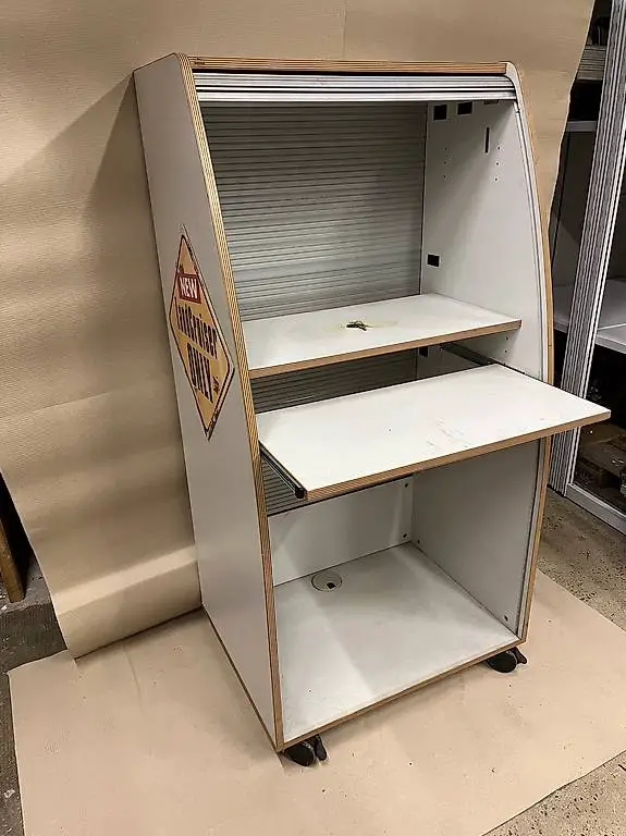 Armadietto per computer con serratura