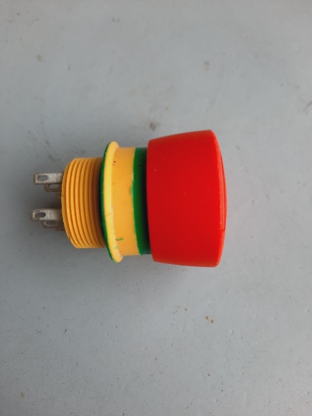 Not Aus Schalter ohne Beleuchtung