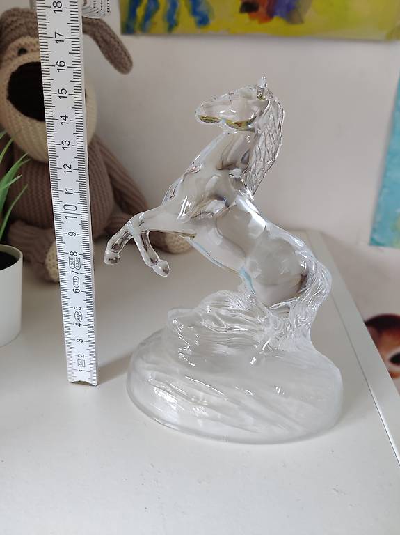 Pferd aus Bergkristall ca. 17cm