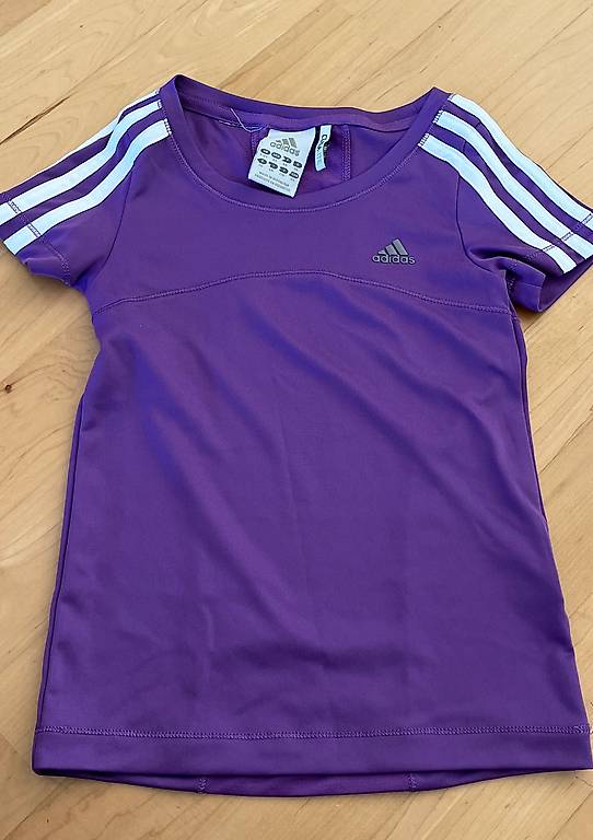 Sportshirt Grösse 116 von Adidas