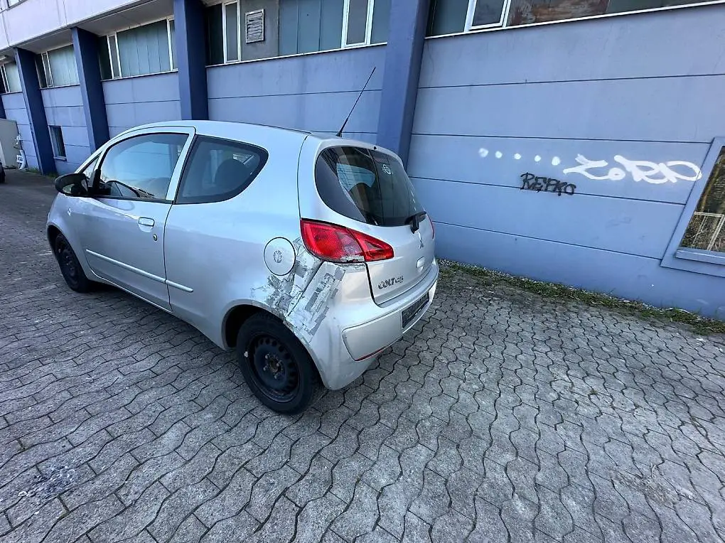 MITSUBISHI Colt 2007. 1,3 Benzin 124000 km Automatik Klima