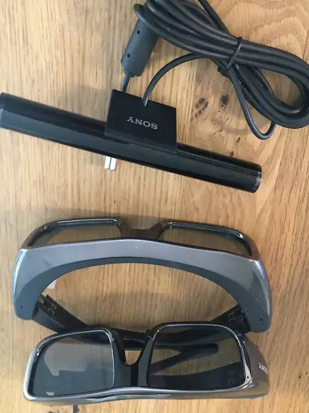 2x 3D Shutterbrille TDG-BR 100 1x 3D Sync Transmitter TMR-BR