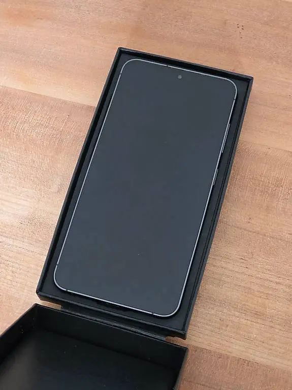 Galaxy S24 mit GARANTIE 8GB RAM 256GB DualSim in Onyx Black