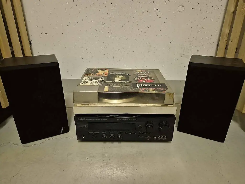 Für Bastler HiFi-Set: Verstärker, Plattenspieler & Boxen