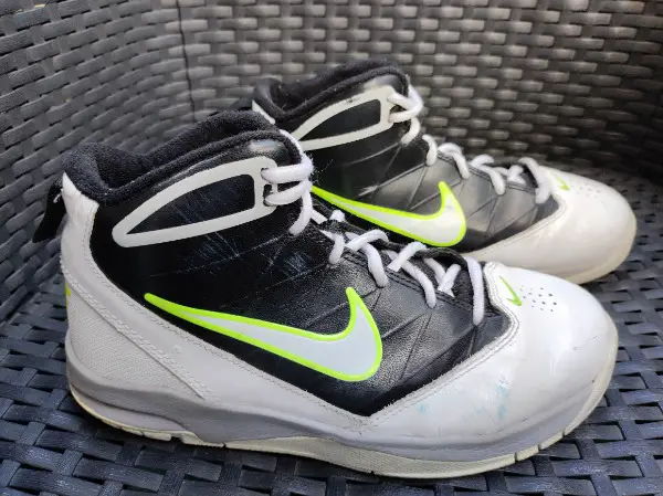 Nike Basket Schuhe Shoes Size EU 36.5 Sehr Guter Zustand