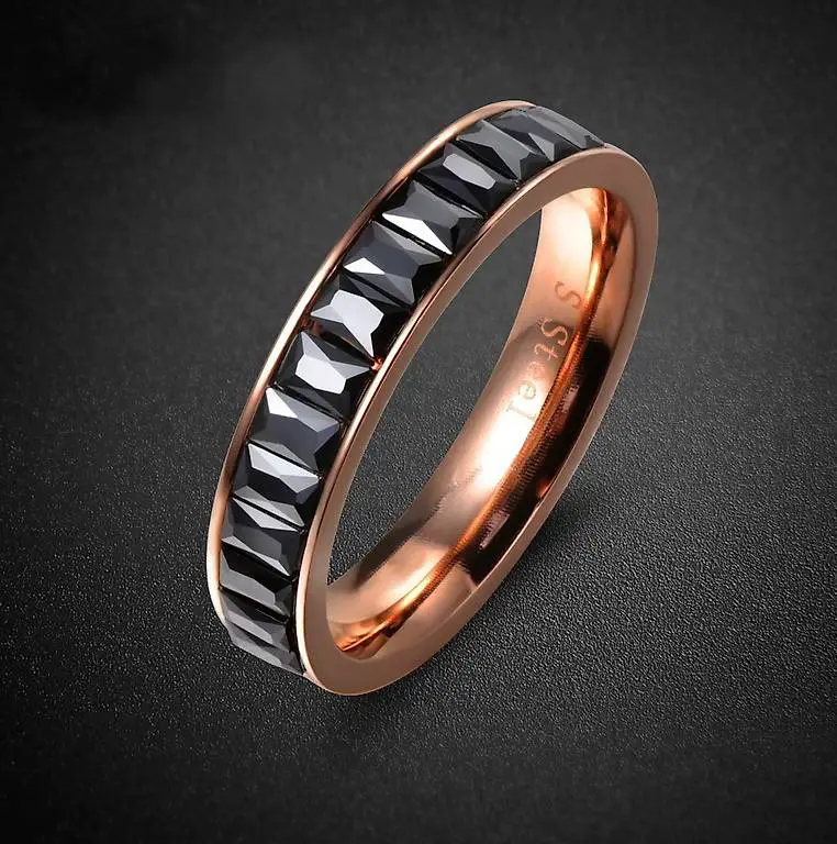 505N Mehrfarbiger Schnee Zirkonia Verlobungsring