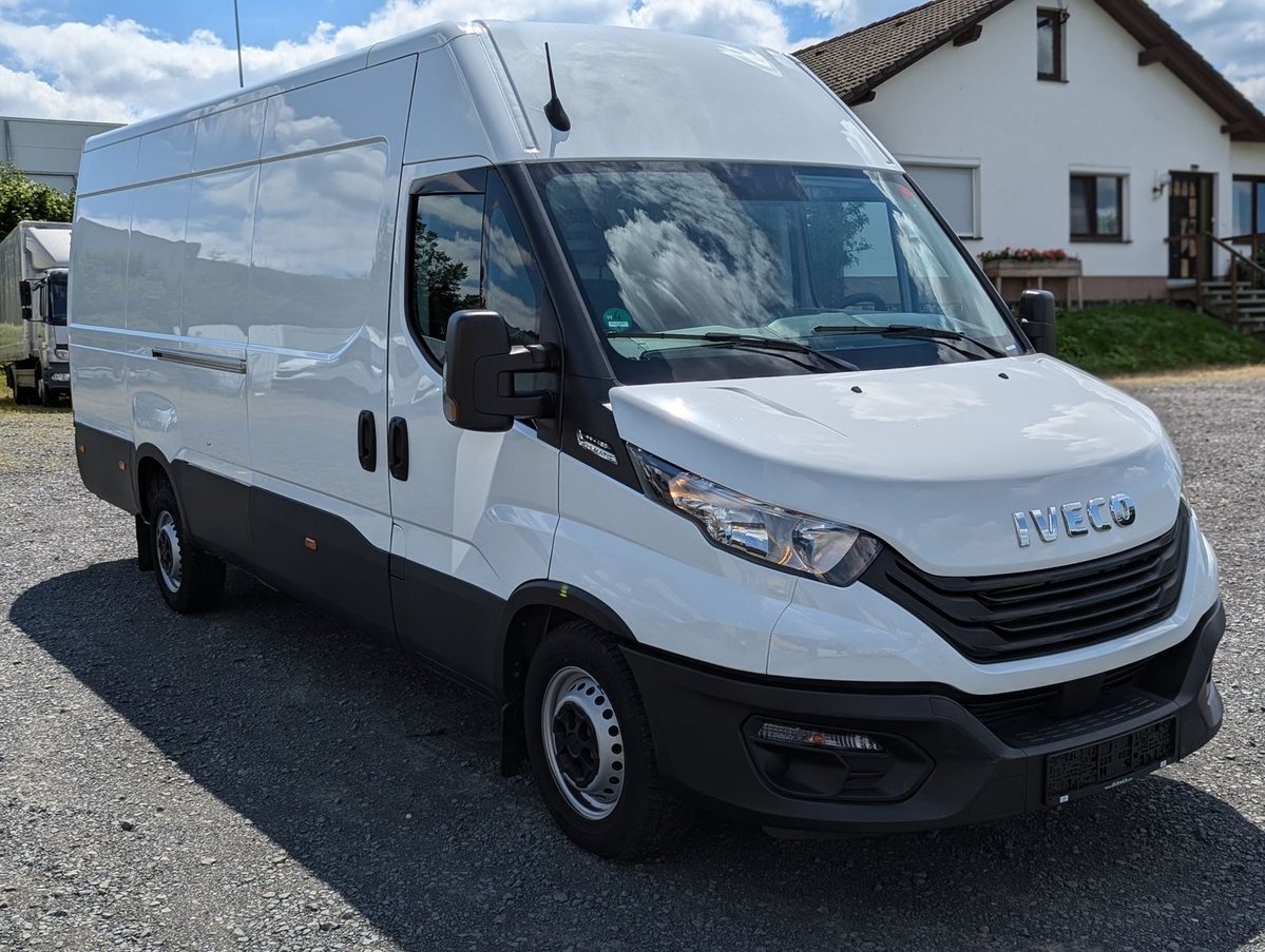 IVECO 35 S 18H V 4100 mm Radstand langer Radstand