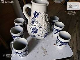 Weinkrug mit 6 Bechern dazu