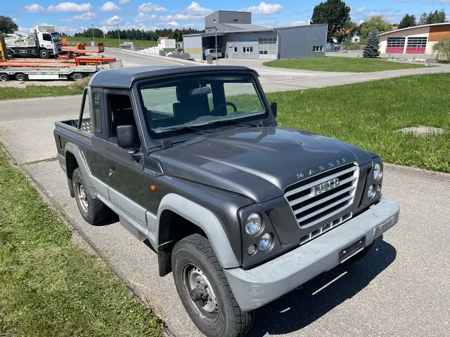 IVECO, Massif, Pick-Up