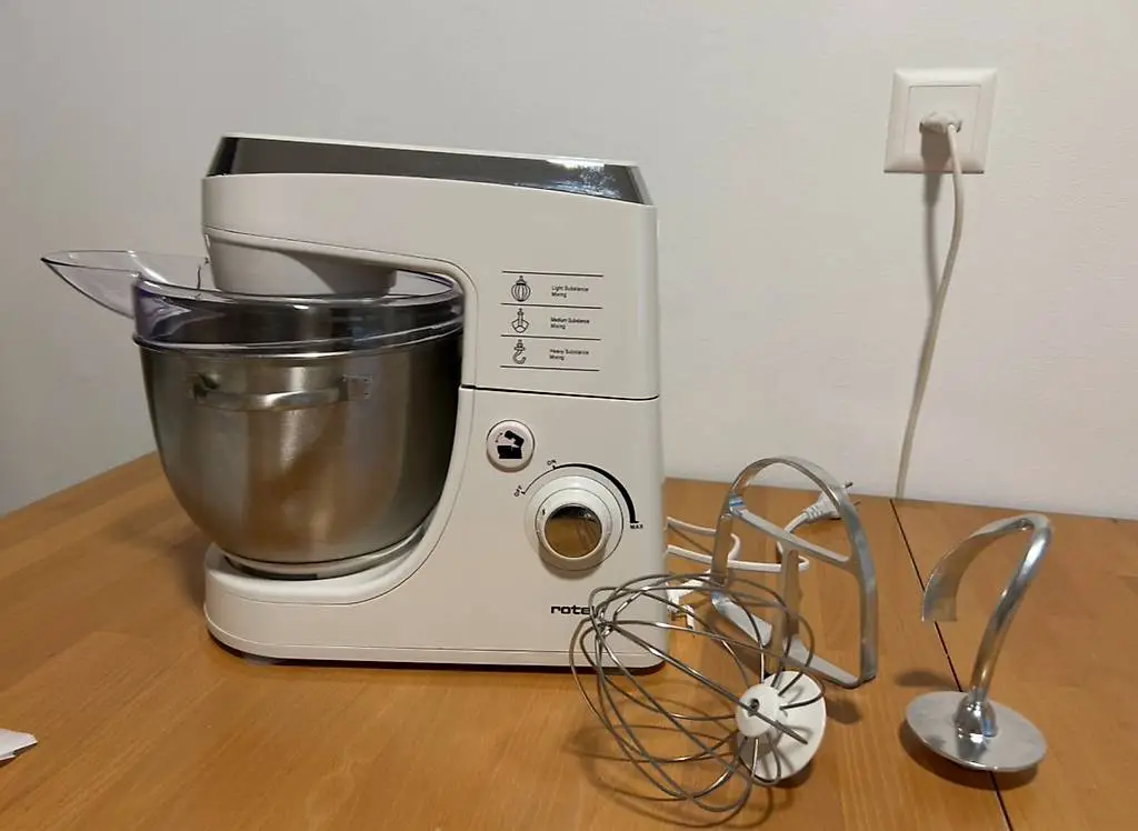 Robot de cuisine ROTEL